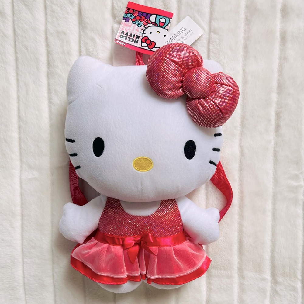 NWT 💗Hello Kitty plush backpack💗